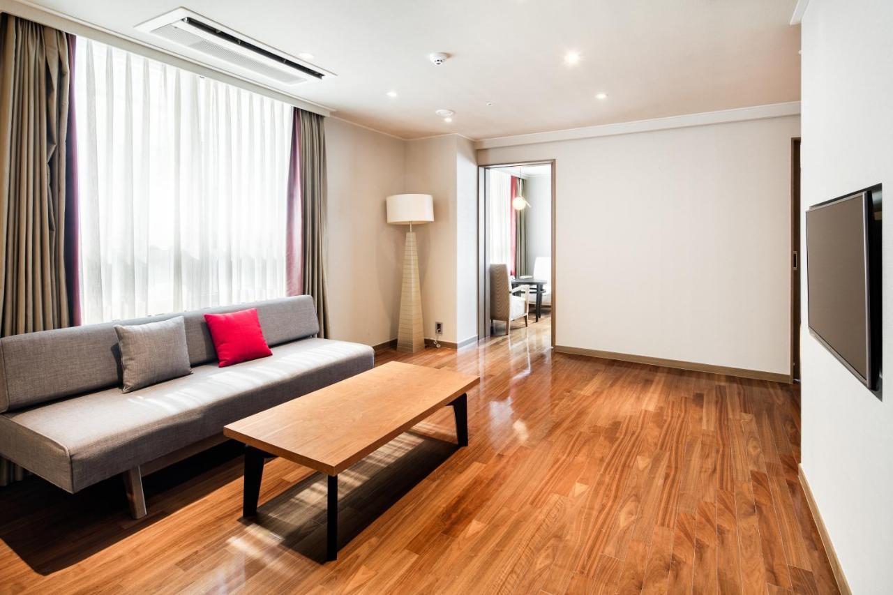 Ramada Hotel And Suites Seoul Namdaemun Kültér fotó