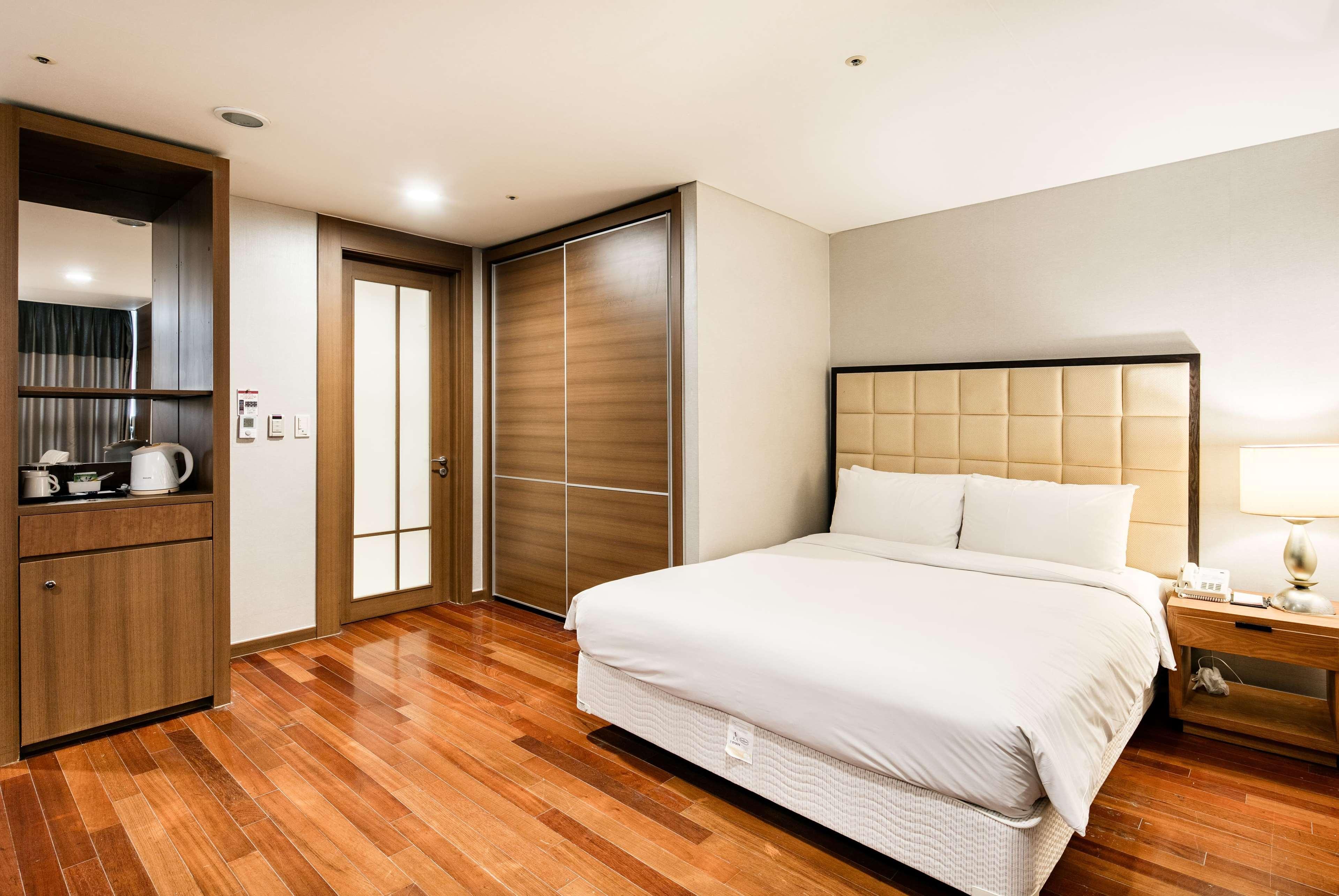 Ramada Hotel And Suites Seoul Namdaemun Kültér fotó