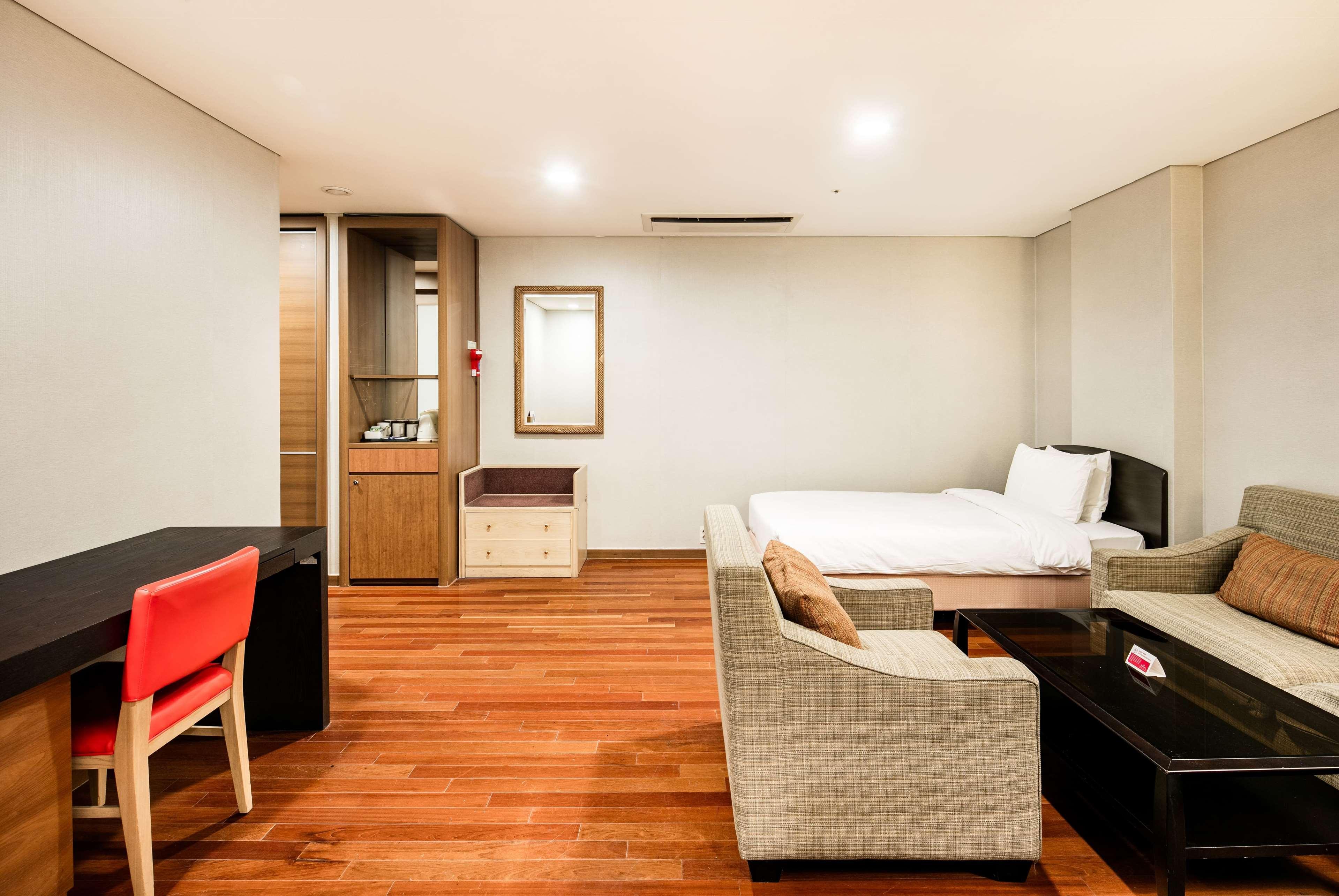 Ramada Hotel And Suites Seoul Namdaemun Kültér fotó
