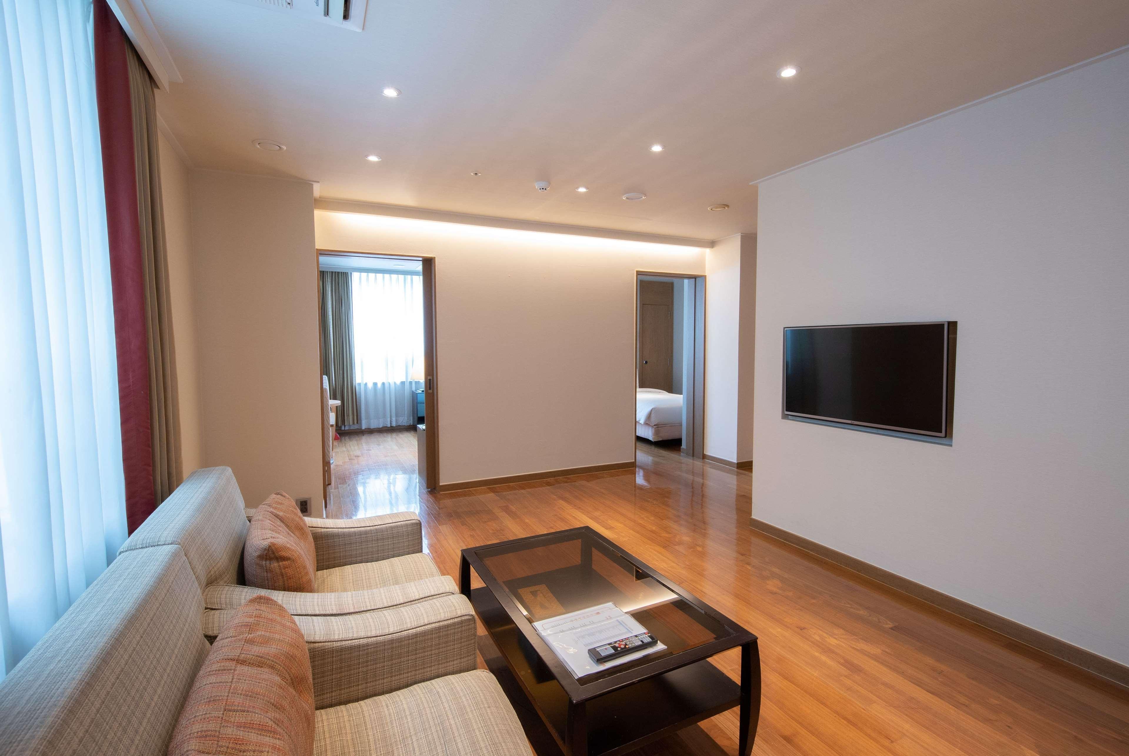 Ramada Hotel And Suites Seoul Namdaemun Kültér fotó