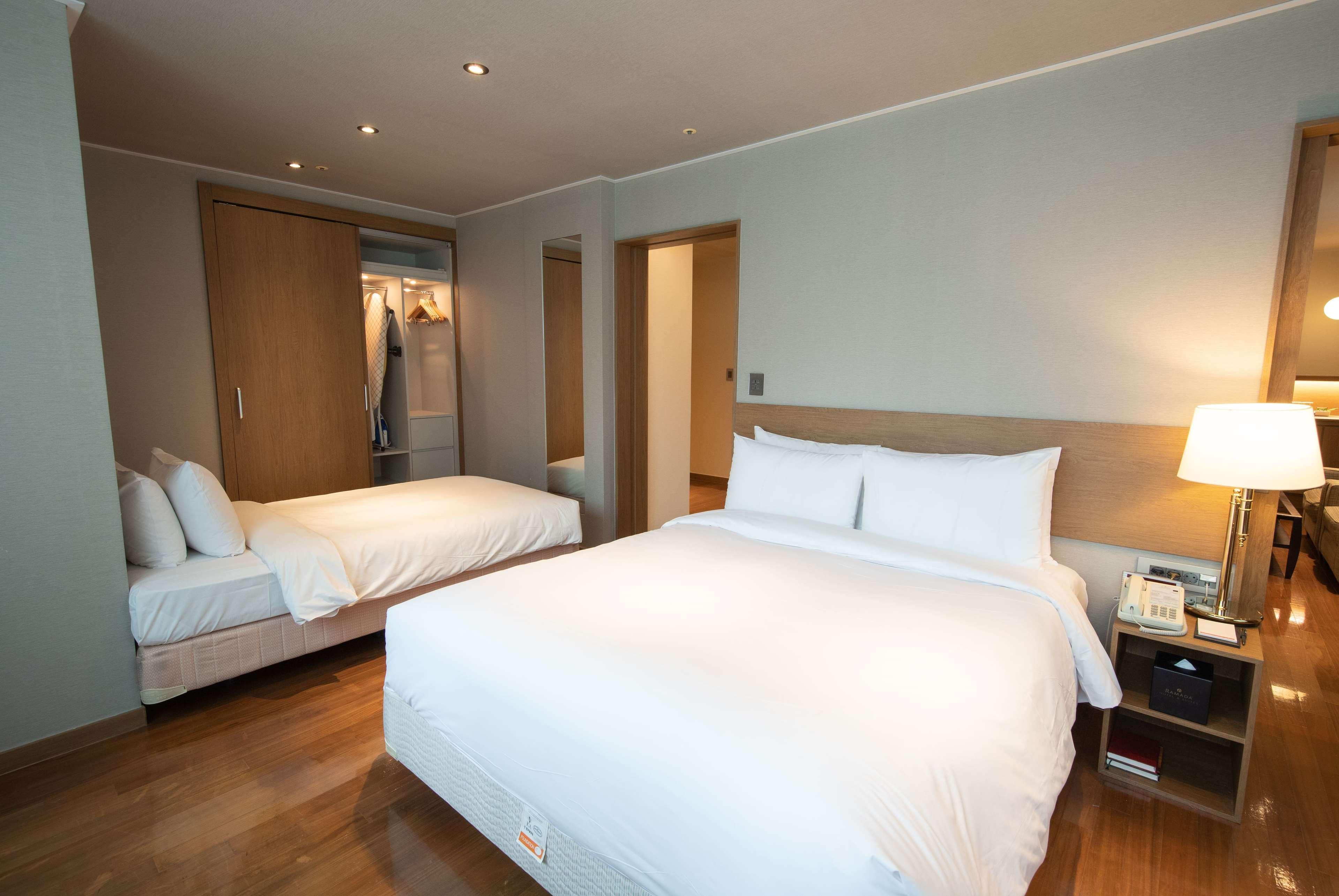 Ramada Hotel And Suites Seoul Namdaemun Kültér fotó