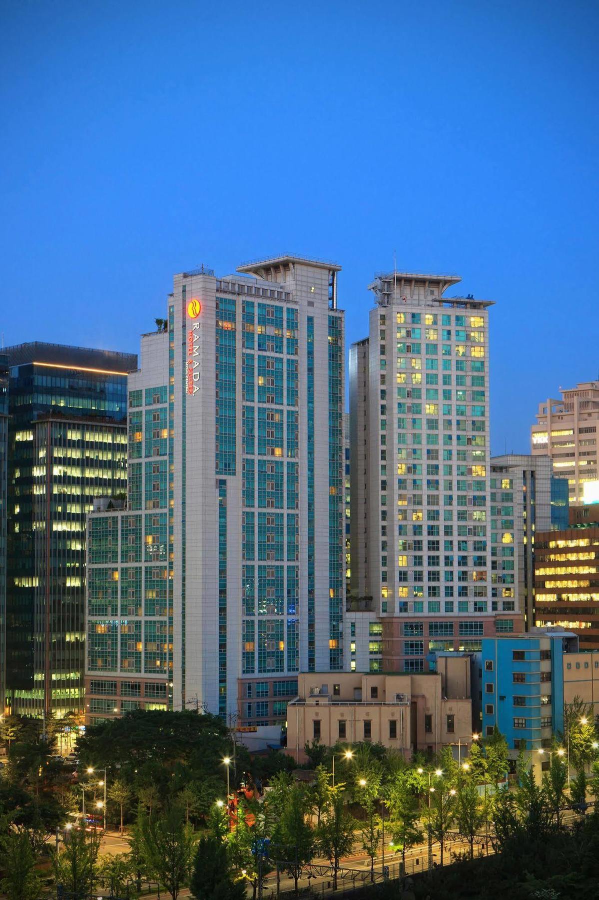 Ramada Hotel And Suites Seoul Namdaemun Kültér fotó